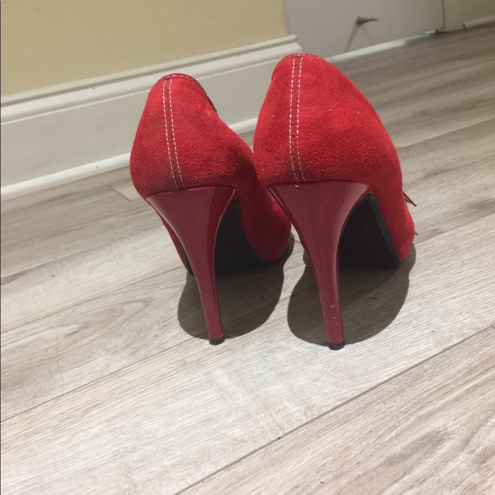 Shoes size 9 - Picture 5 of 8